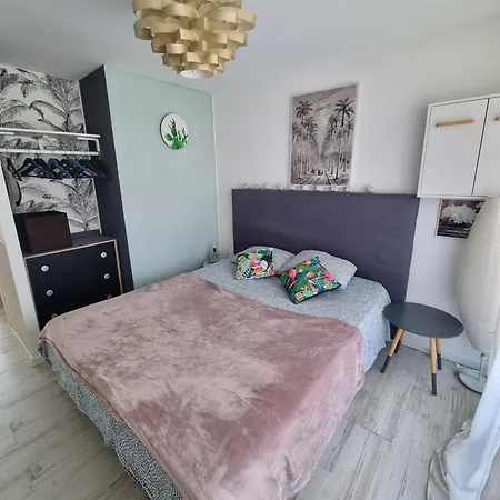 Bianca דירה Médis